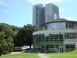 Wada Lab.　School of Materials and Chemical Technology, Tokyo Institute of Technology